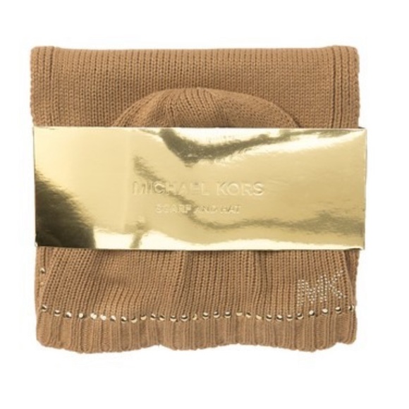 🆕MICHAEL KORS | Studded Scarf/Hat Set -Camel/Gold - Picture 3 of 4